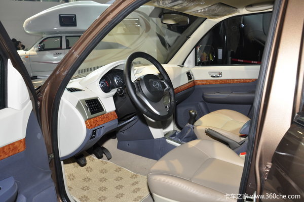 2011款中兴 威虎F1 基本型 2.5L柴油 双排皮卡驾驶室图（4/5）
