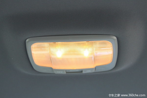 2012款黄海 大柴神 至尊版 豪华型 2.4L汽油 双排皮卡驾驶室图（13/20）